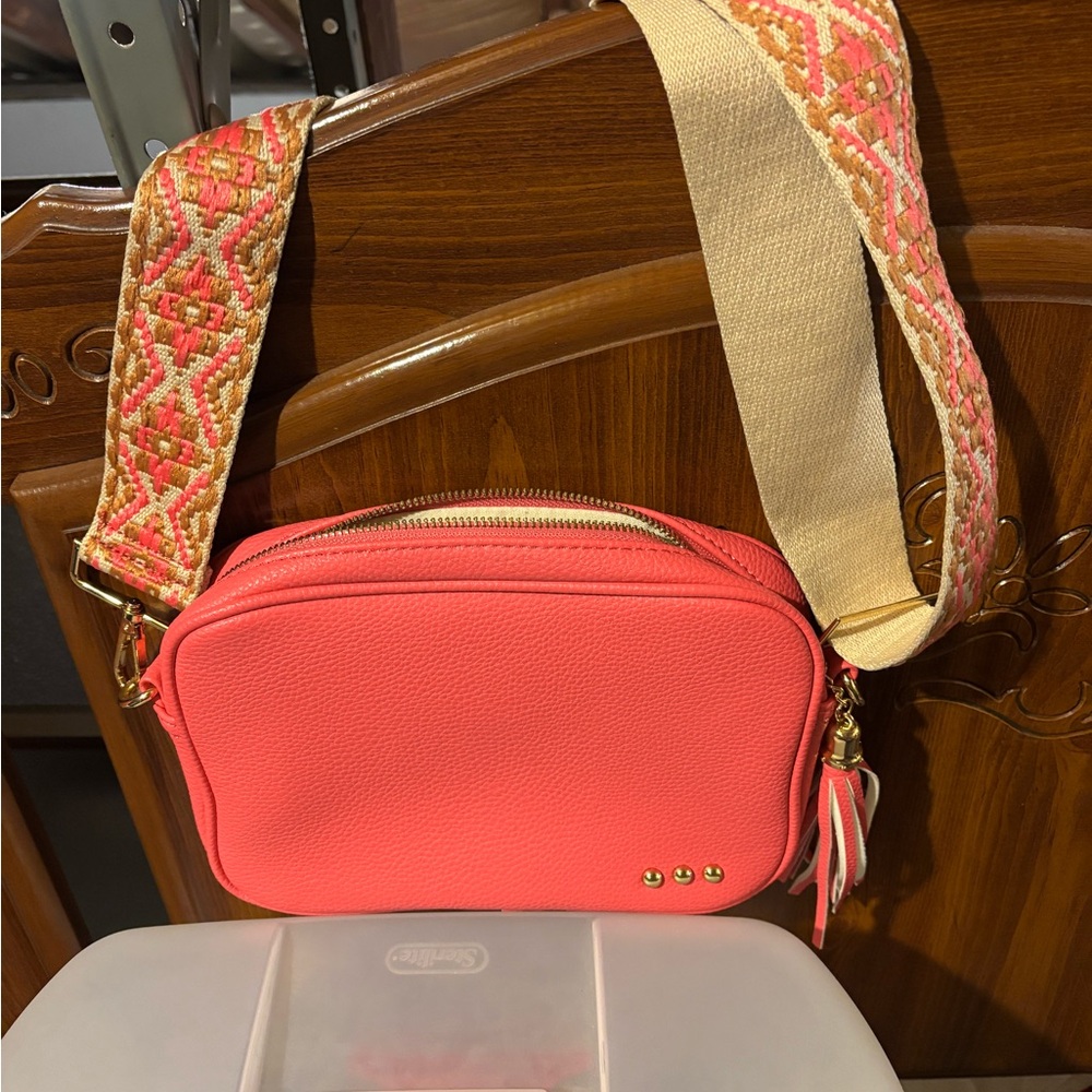 Women’s Pretty Simple Pink  Crossbody Bag with Patterned Strap